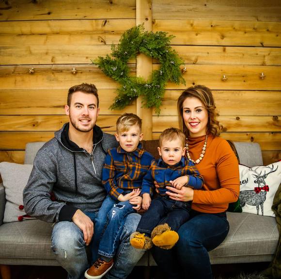 Meet your Posher, Cynthia - Picture 1 of 1